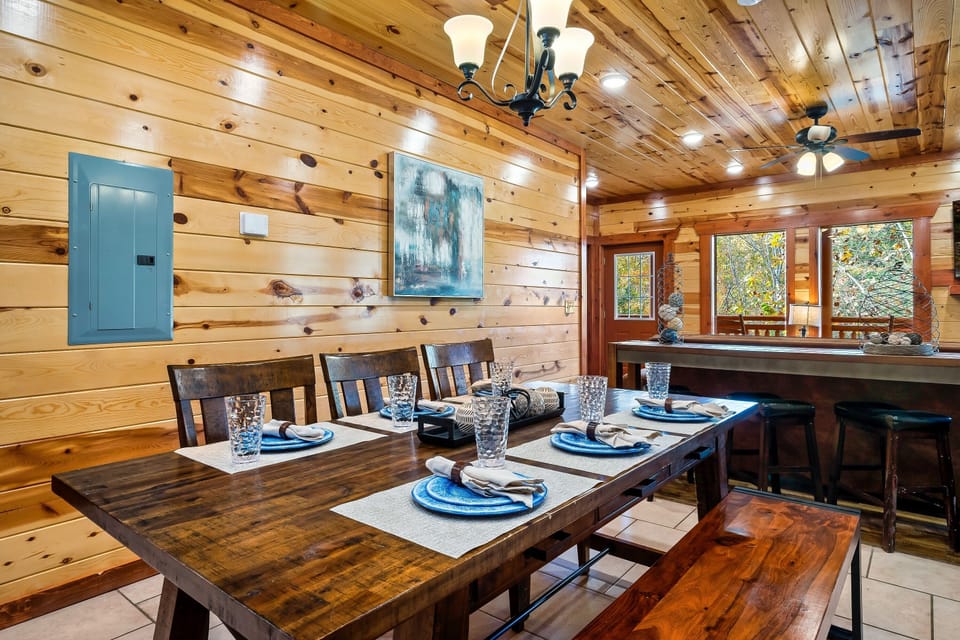 We have everything you need to have great meals. 