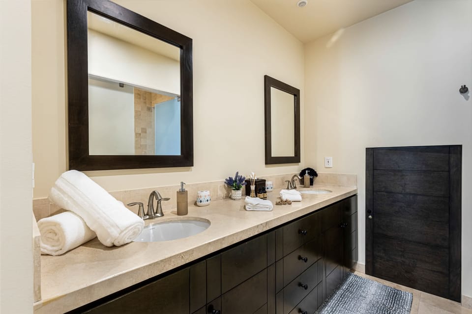 "Master bedroom bathroom"