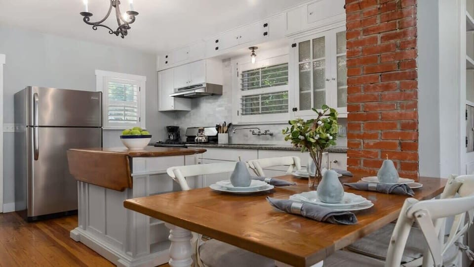 Beautiful kitchen + dining with great space.