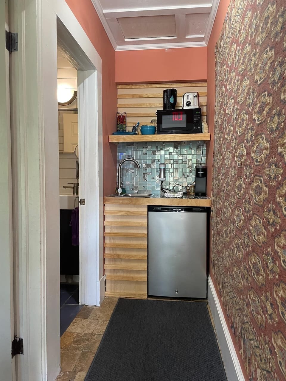 “Romance” is a  completely private studio comes with coffee/tea, mini fridge, microwave and toaster