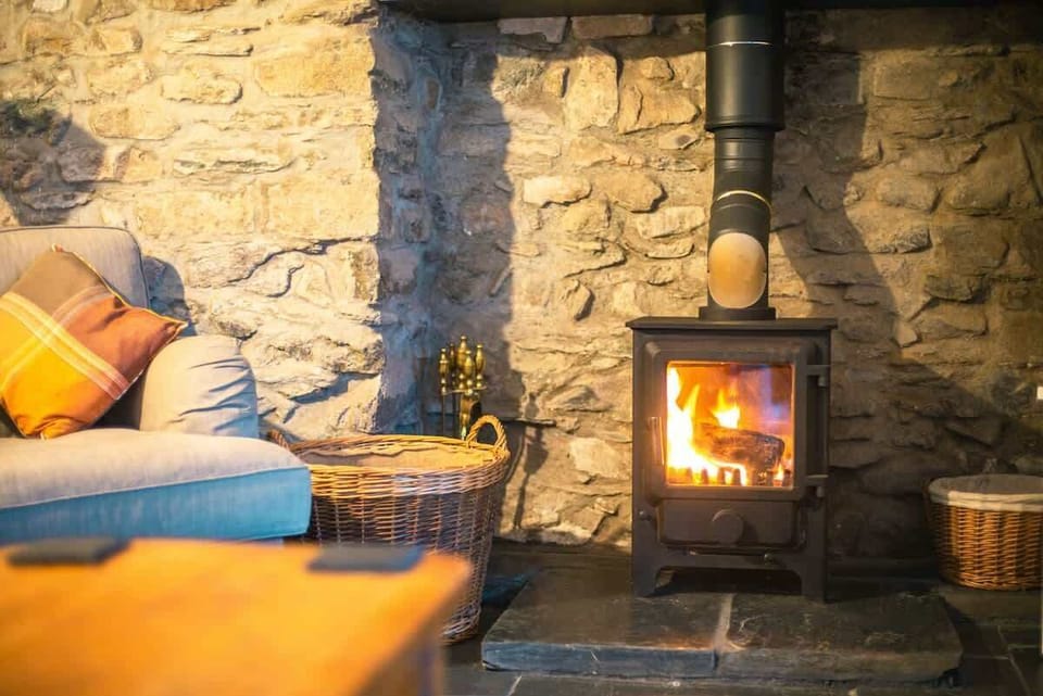 Warming log burner