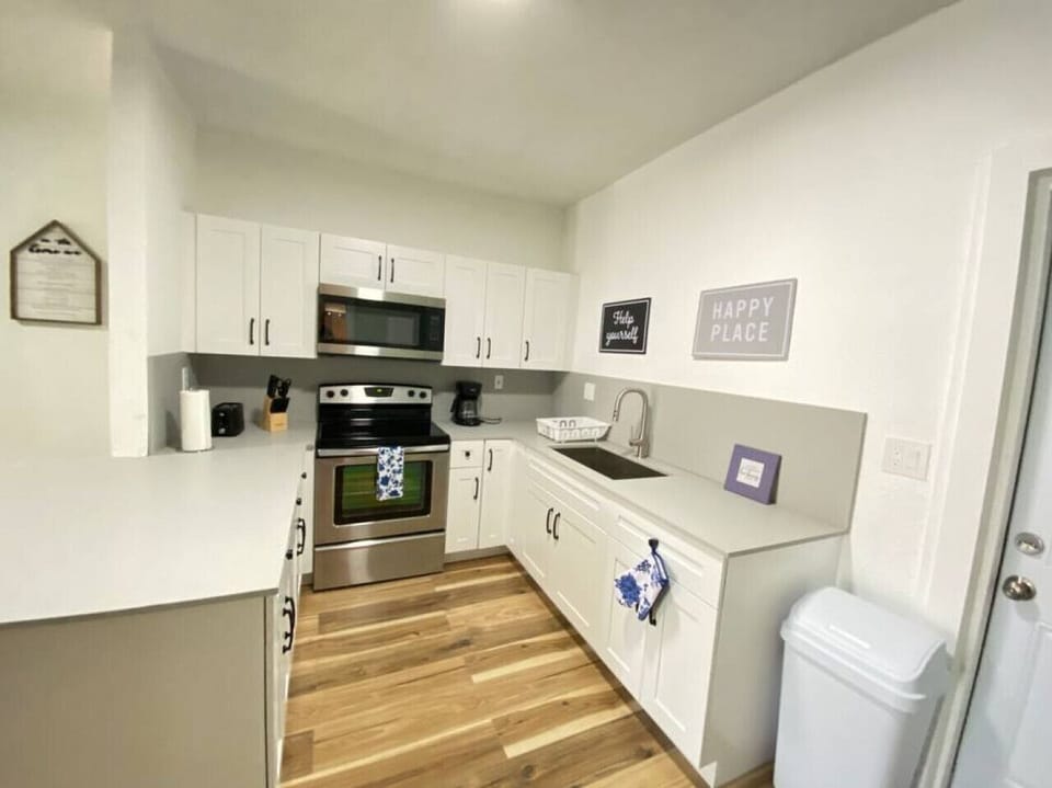 Open Concept Fully Equipped Kitchen