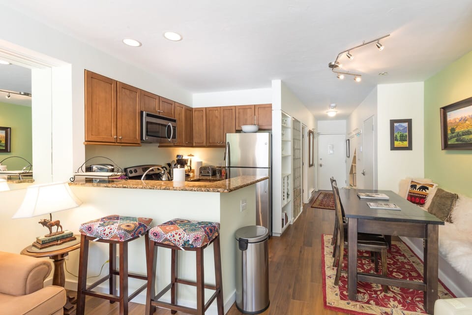 Breakfast bar