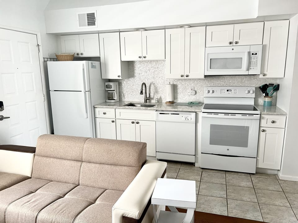 Modern Kitchen 