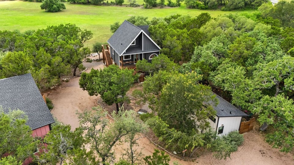 Views of The Treehouse, Pink House and Artsy Cabin