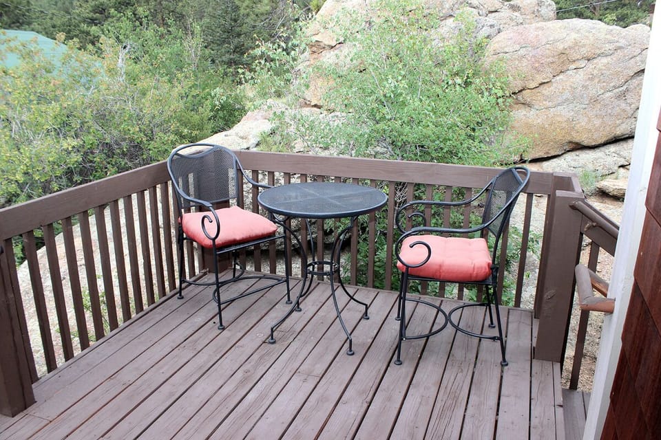 Table & Chairs on Deck
