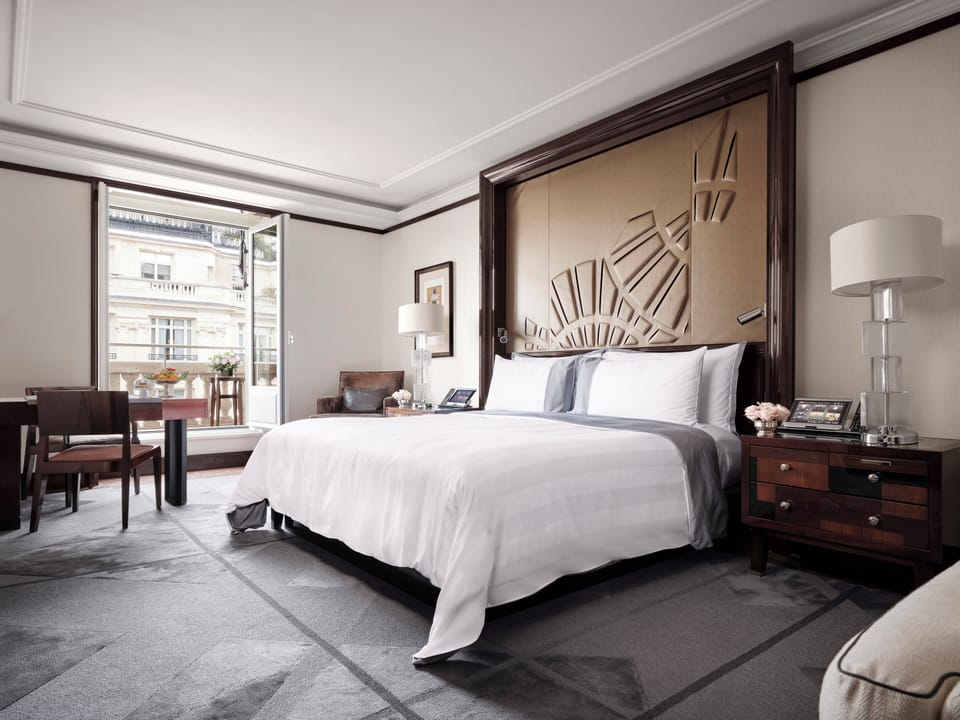 Egyptian cotton sheets, premium bedding, minibar, in-room safe