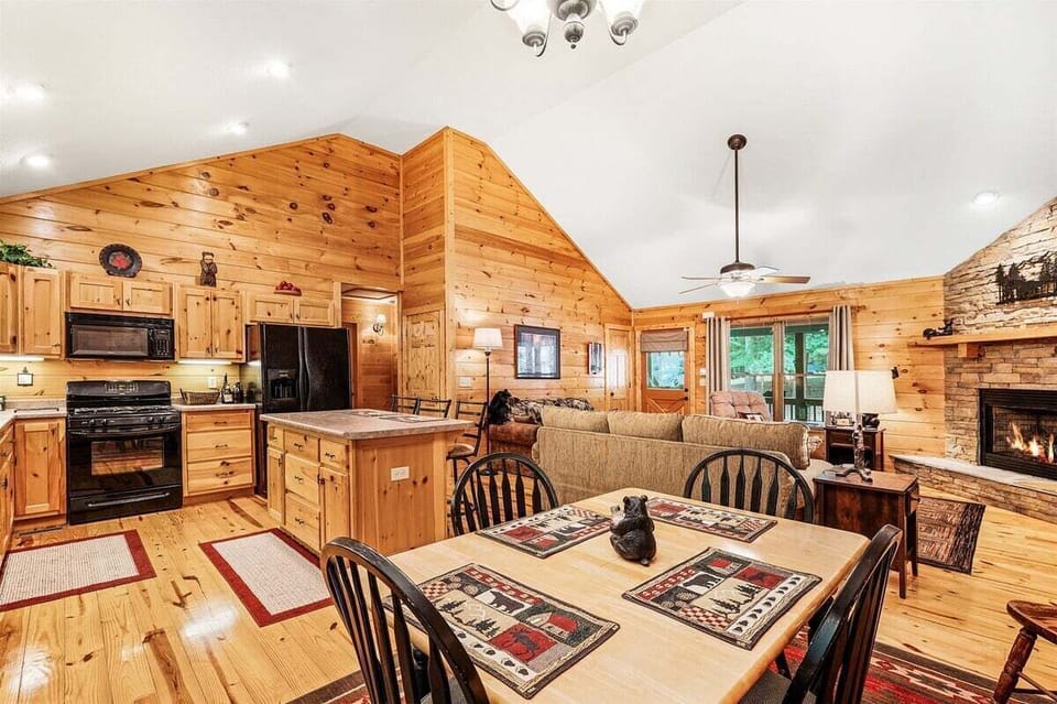 Living Area, Dining Area & Kitchen with Open Concept