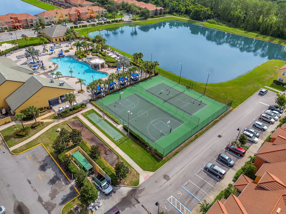 Full view of the resort. Paradise Palms Resort, beautiful resort-style community