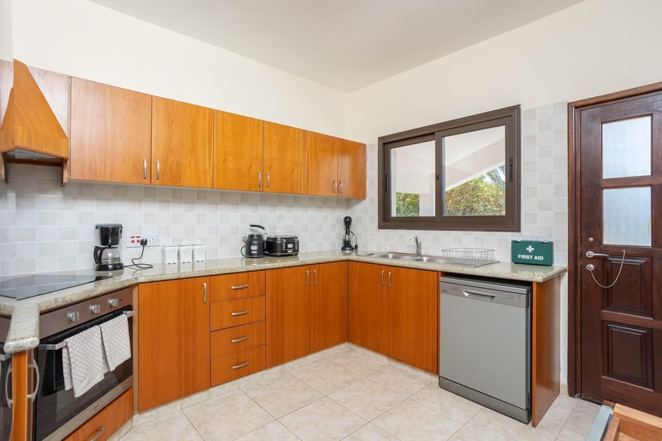 House | 4 bedrooms, WiFi