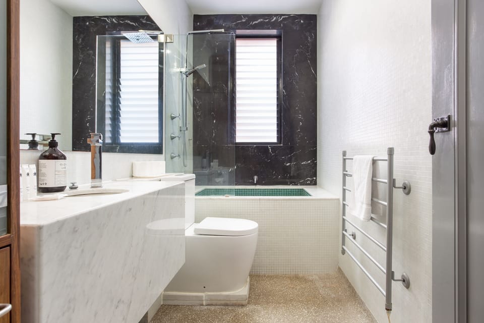 Main bathroom