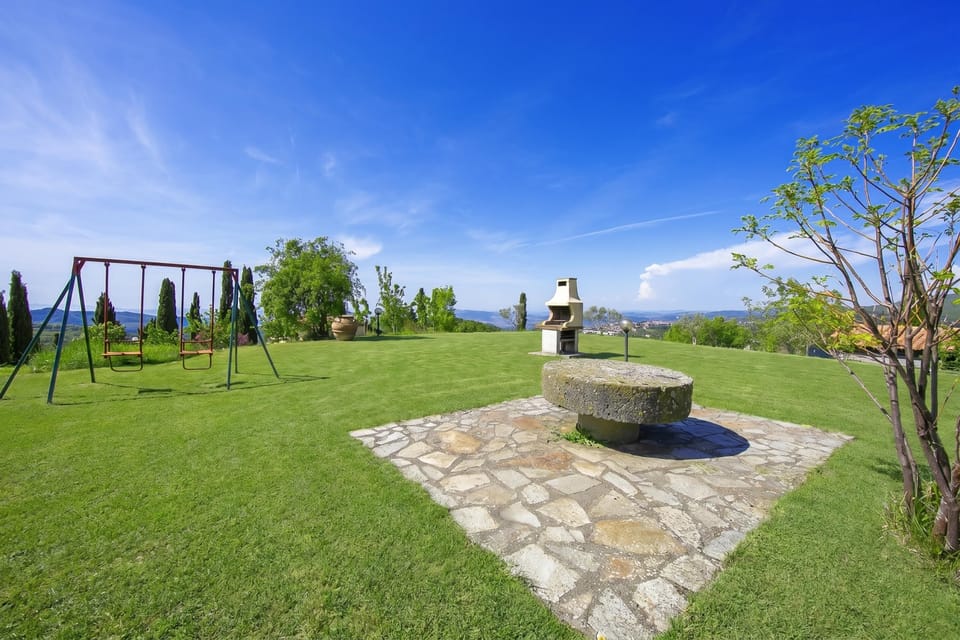 Family Villa, Multiple Bedrooms, Fireplace, Mountainside (Villa La Chiesina) | Garden