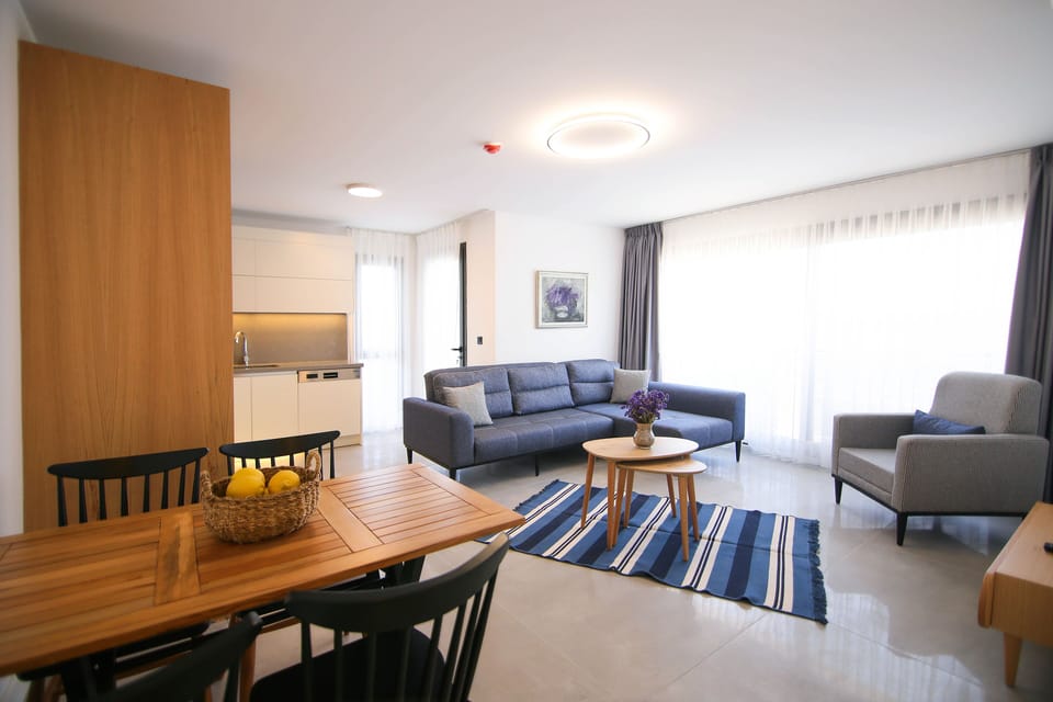 2+1 Suite | Free WiFi
