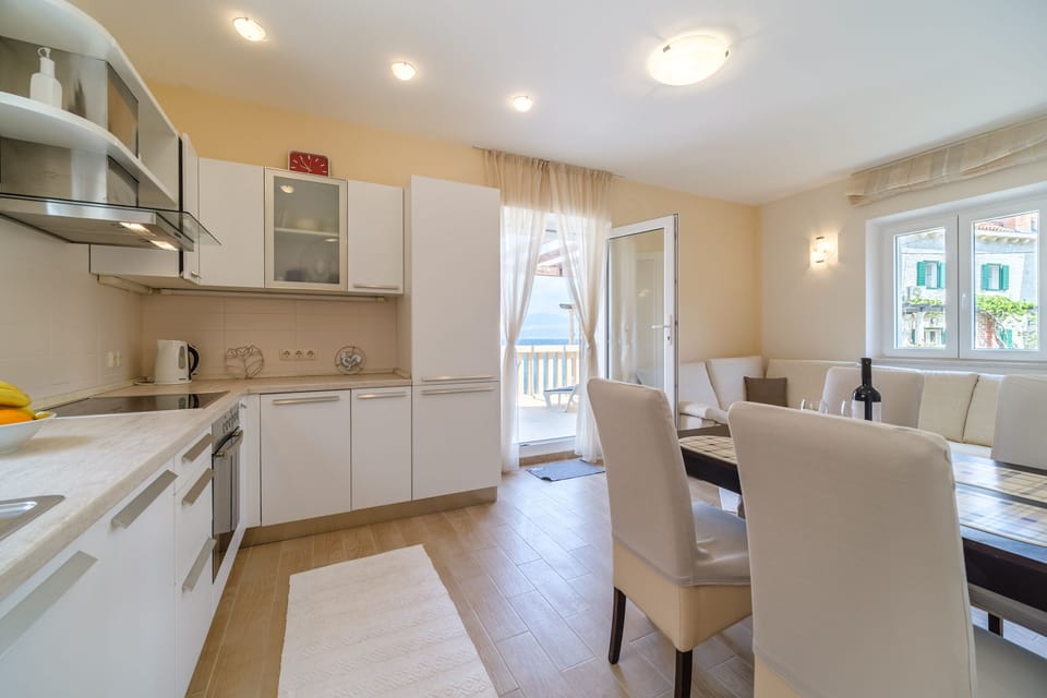 9_Apartment Lucica Seaview Charme Holidays Sutivan Croatia