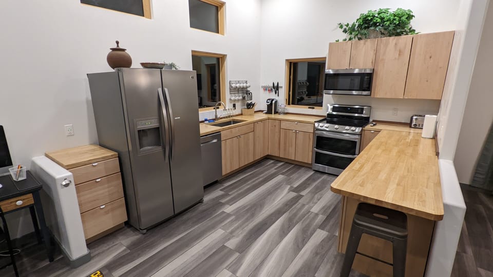 Sizable kitchen
