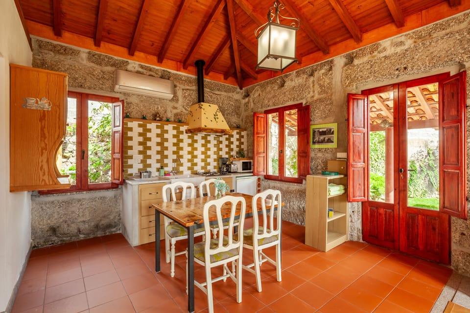 Romantic Studio | Private kitchen | Fridge, microwave, stovetop, toaster