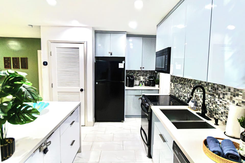 Kitchen and Coffee Nook