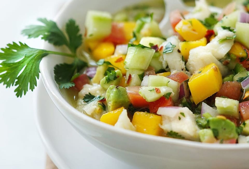 Enjoy fresh ceviche at a marina café.
