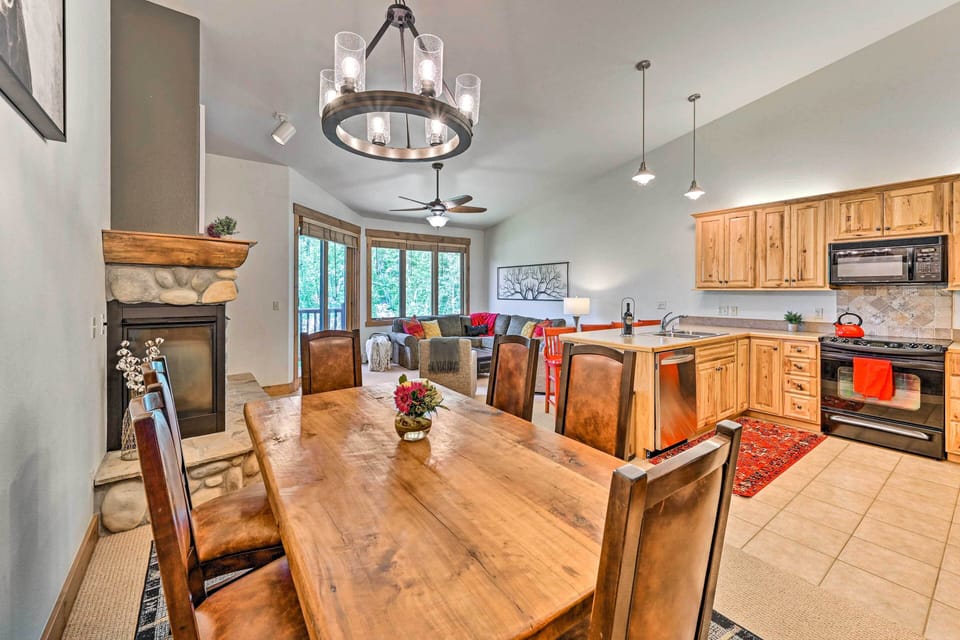 Dining Area | Cooking Basics | Dishware & Flatware