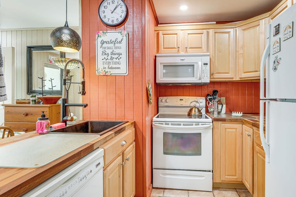 Kitchen | Dishwasher | Electric Stove | Toaster | Cooking Basics