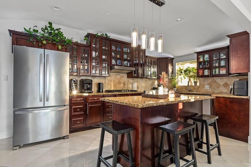 kitchen. 