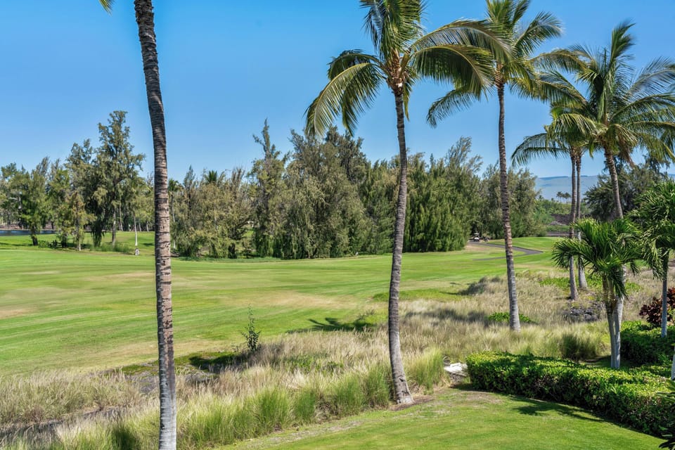 Golf course views from lanai