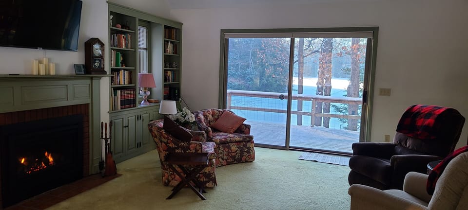 Enjoy the view, curled in front of the fire w/your favorite beverage, TV or book