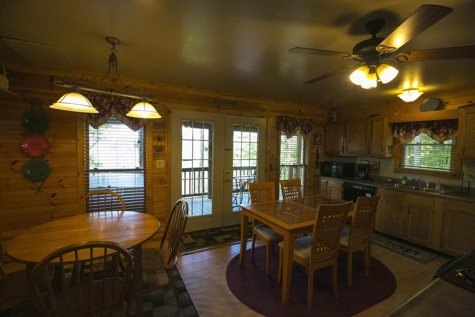Kitchen &amp; Dining