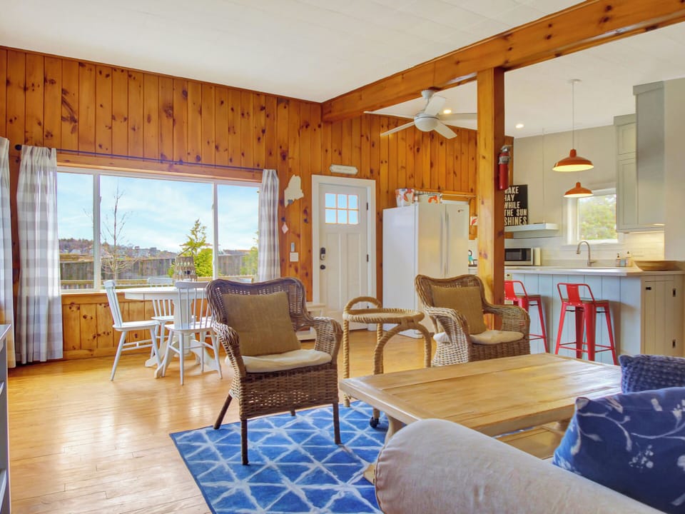 Family Cottage | Living area | 32-inch flat-screen TV with digital channels