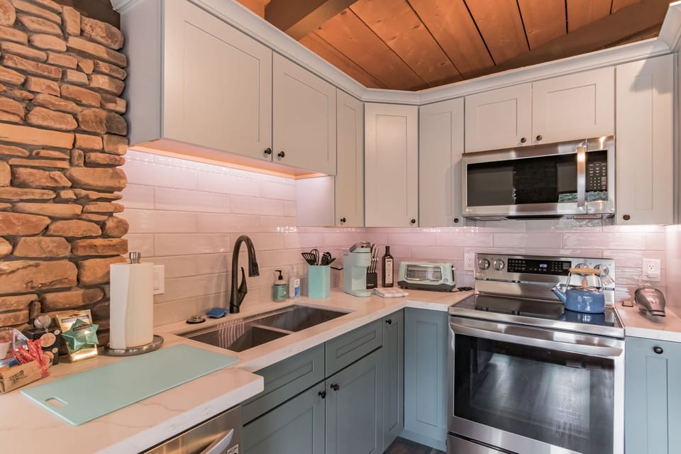 Everything you need to make your meals is available for your use.