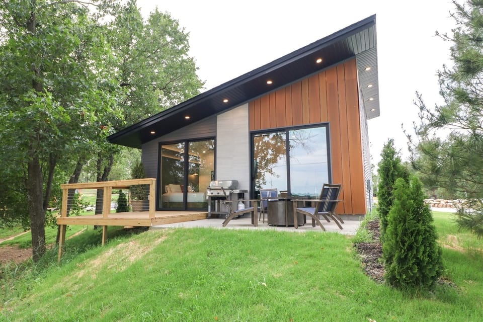 Back view of cabin