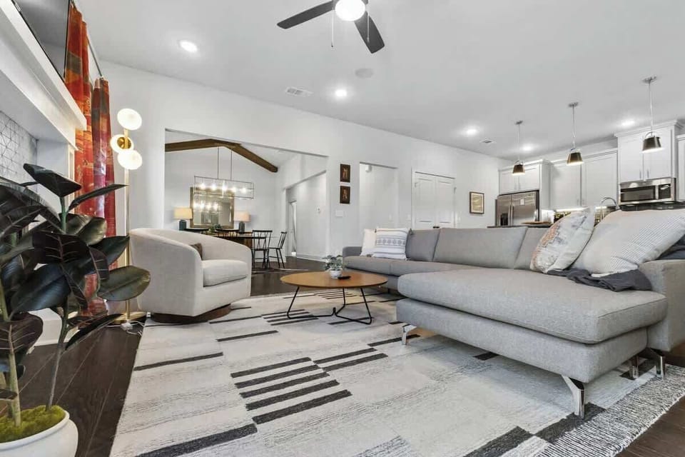 We love the modern decor in here.