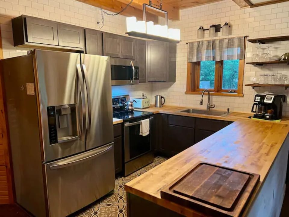 main floor kitchen