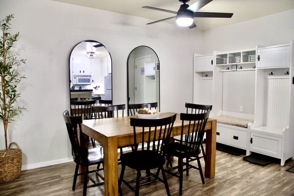 Dining Room, Dining Table, Furniture, Indoors, Table