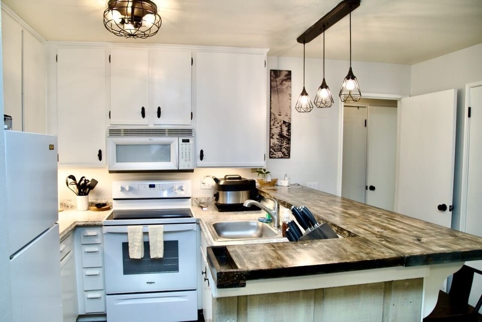 Indoors, Kitchen, Microwave, Oven, Kitchen Island