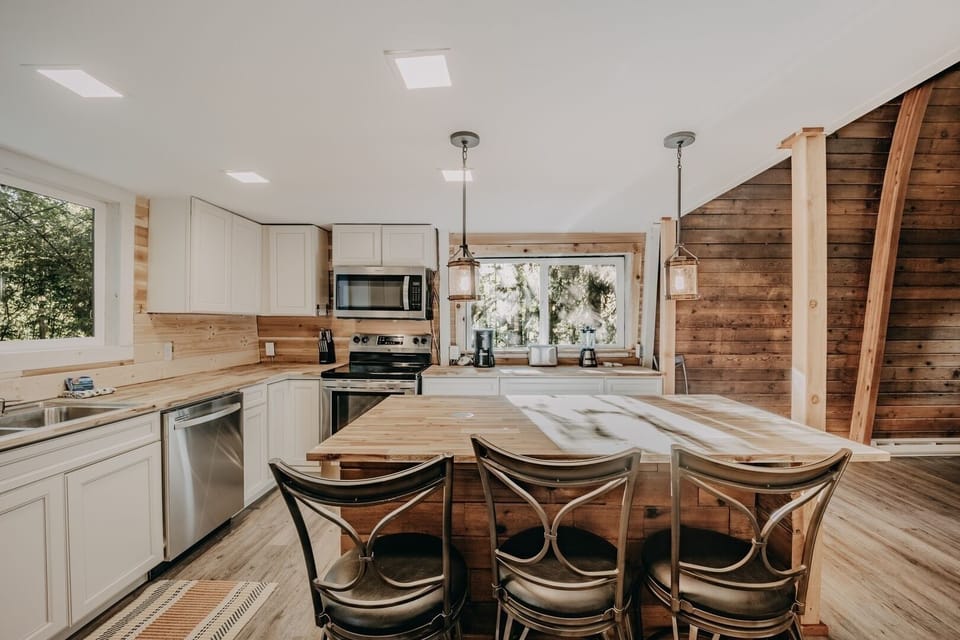 Indoors, Hardwood, Stained Wood, Kitchen, Dining Room