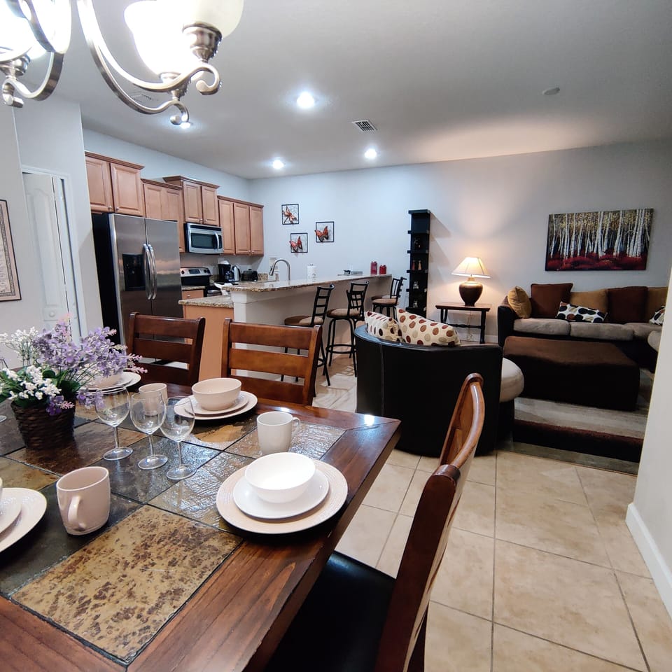 SALON - COMEDOR