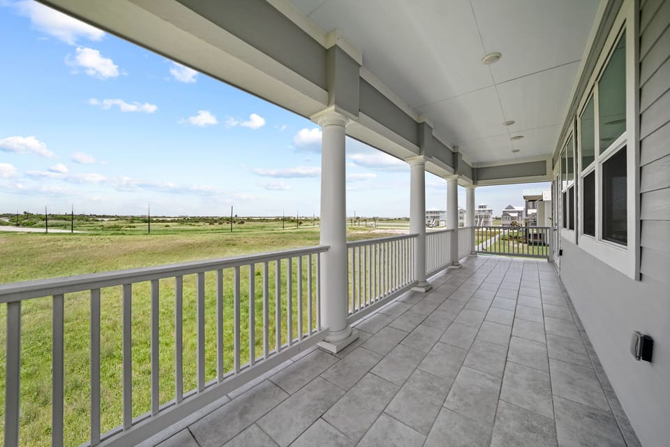Rear balcony on 2nd floor facing the island.