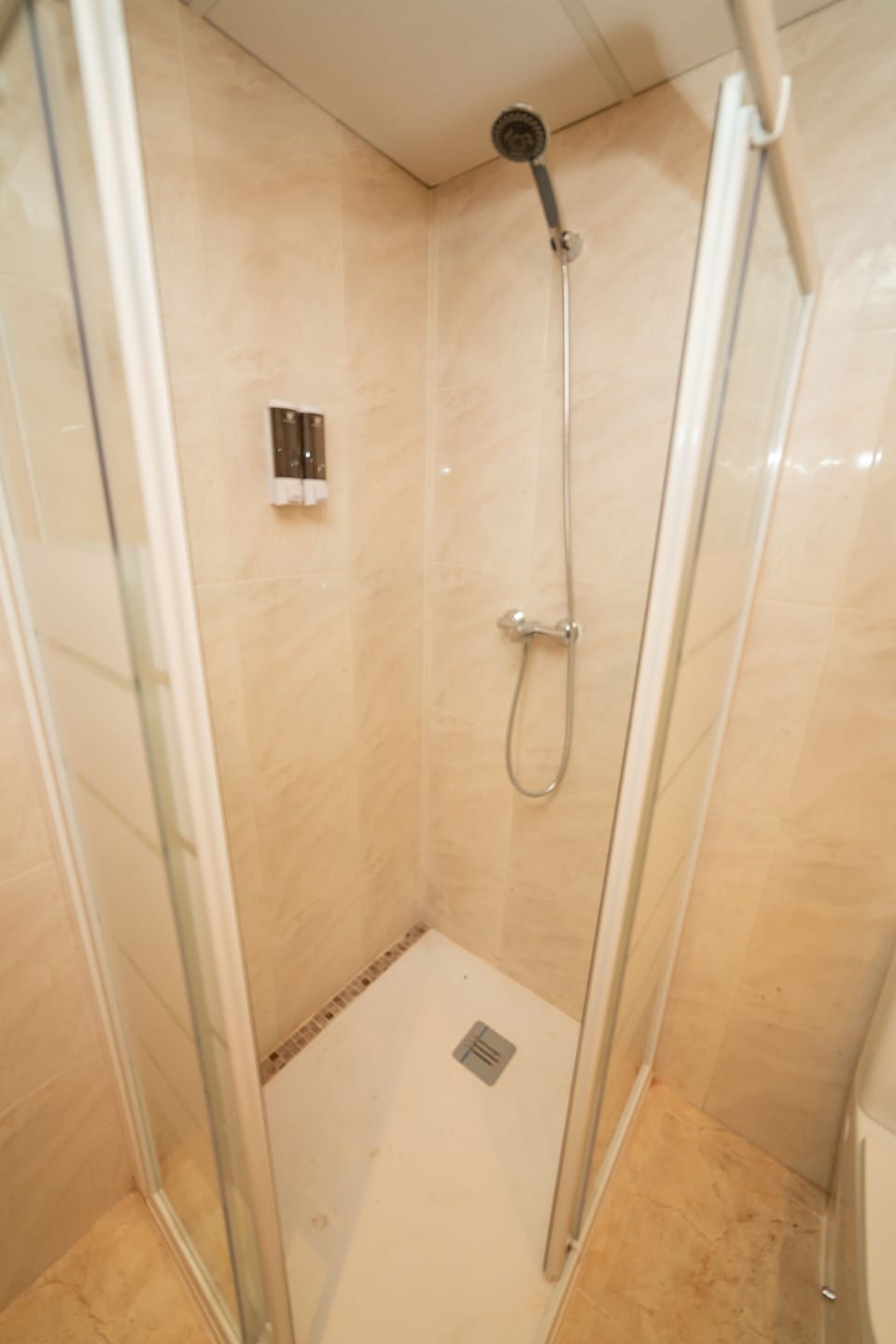 Free toiletries, hair dryer