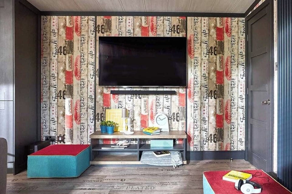 Cribs/infant beds, bed sheets