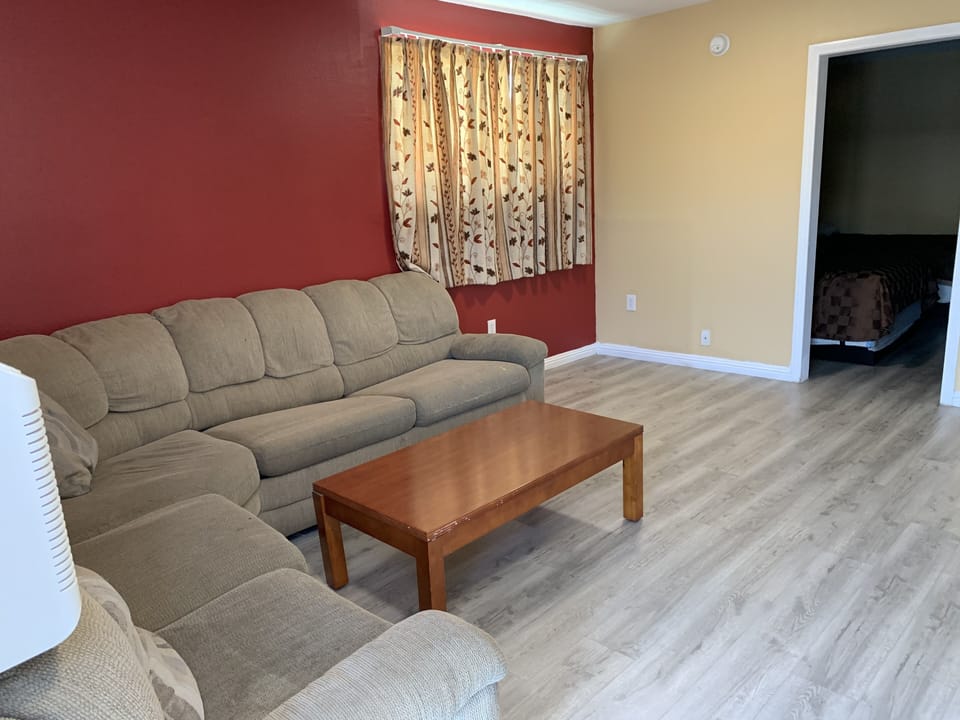 Double Room | Living area | LED TV