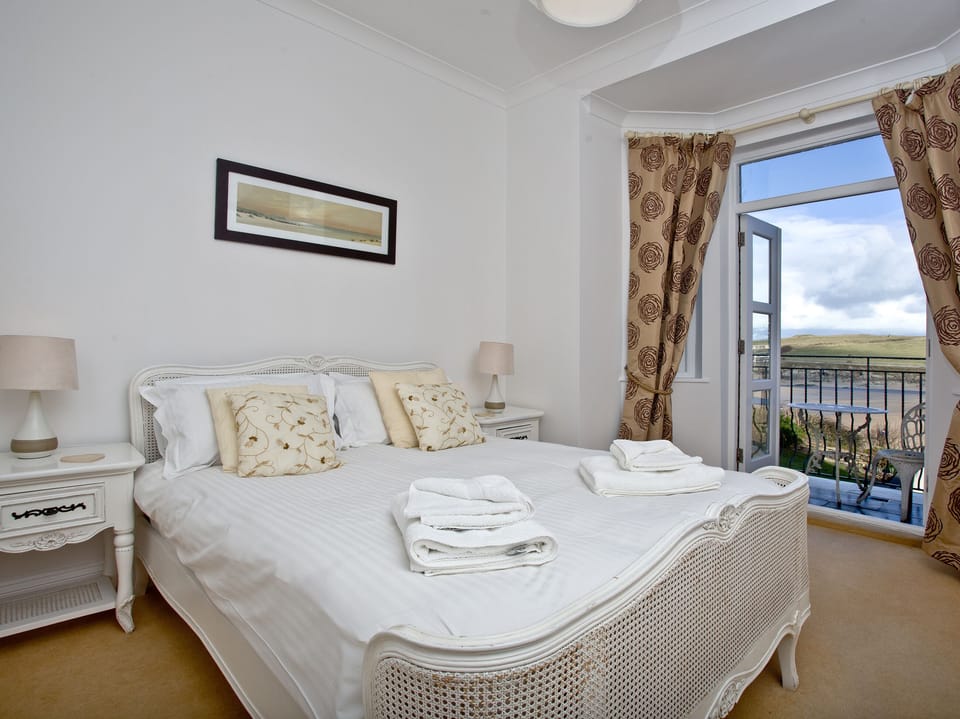 Double bedroom | Quay House - Seashore, Newquay