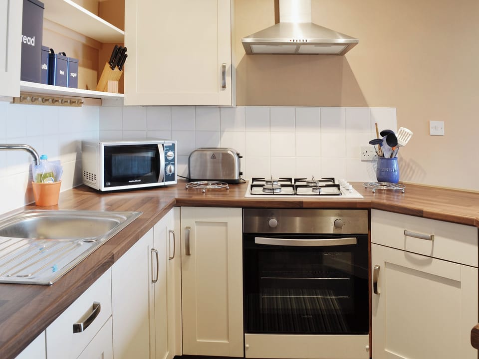 Open plan living/dining room/kitchen | Jasmine Cottage - Barmoor Farm Cottages, Scalby, near Scarborough