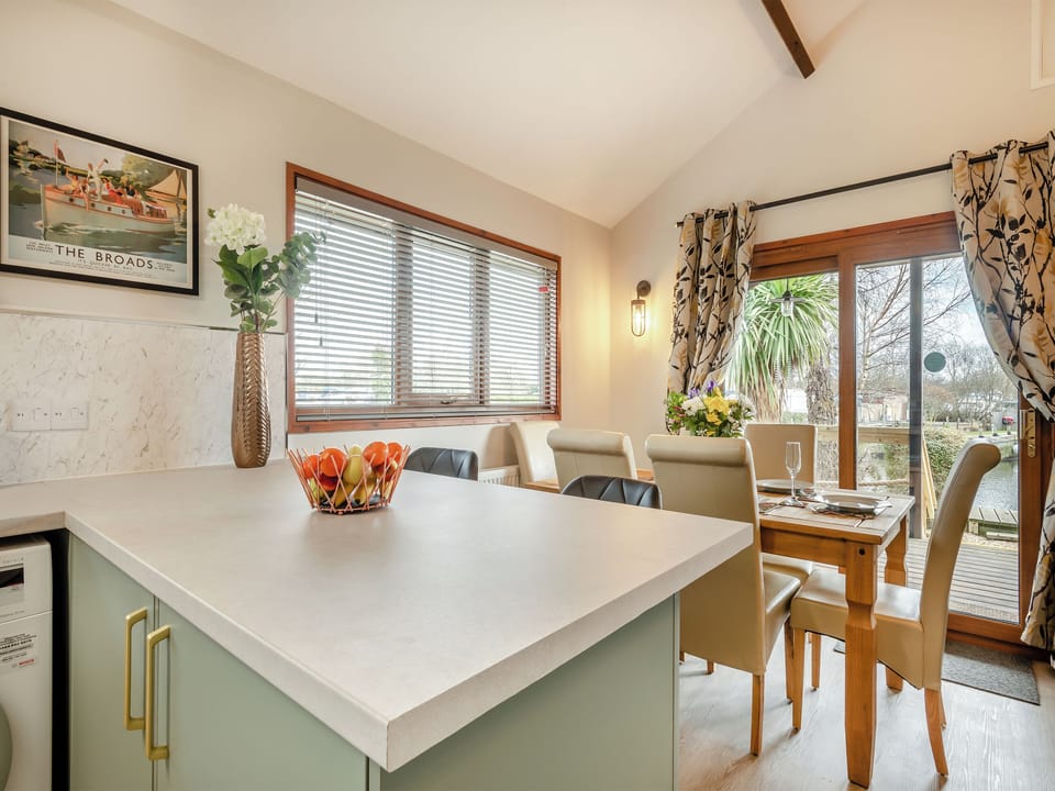 Open plan living space | River Retreat - Norfolk Holiday Lodges, Brundall