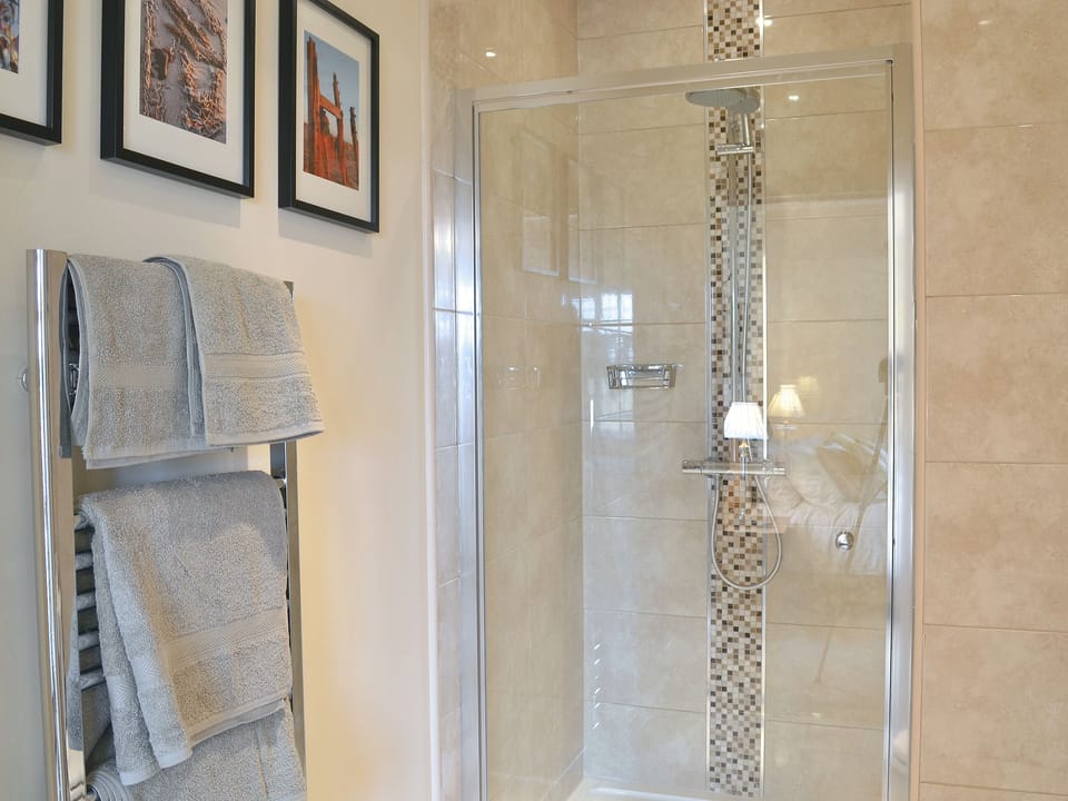 En-suite | Tudor House, Portington