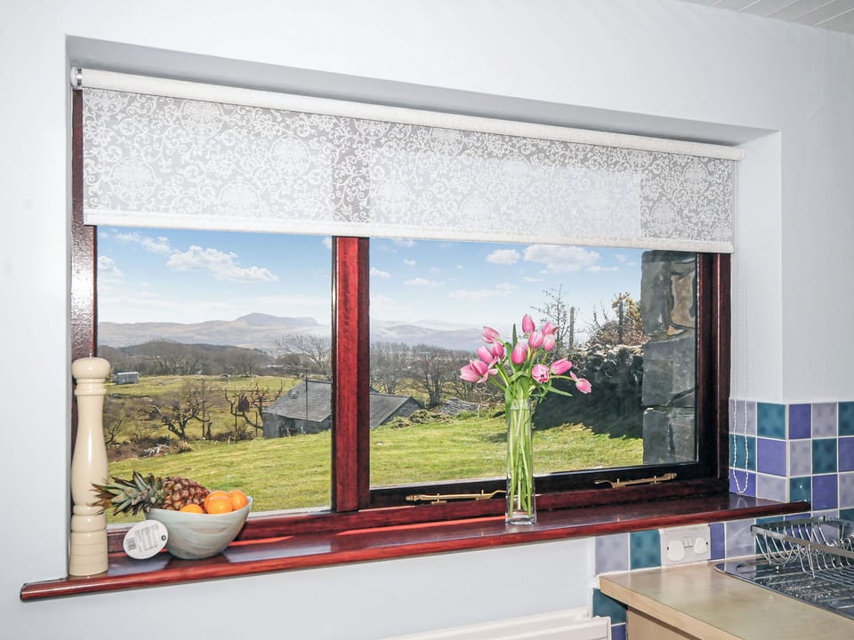 Kitchen area | Caer Ffynnon, Black Rock Sands, near Criccieth