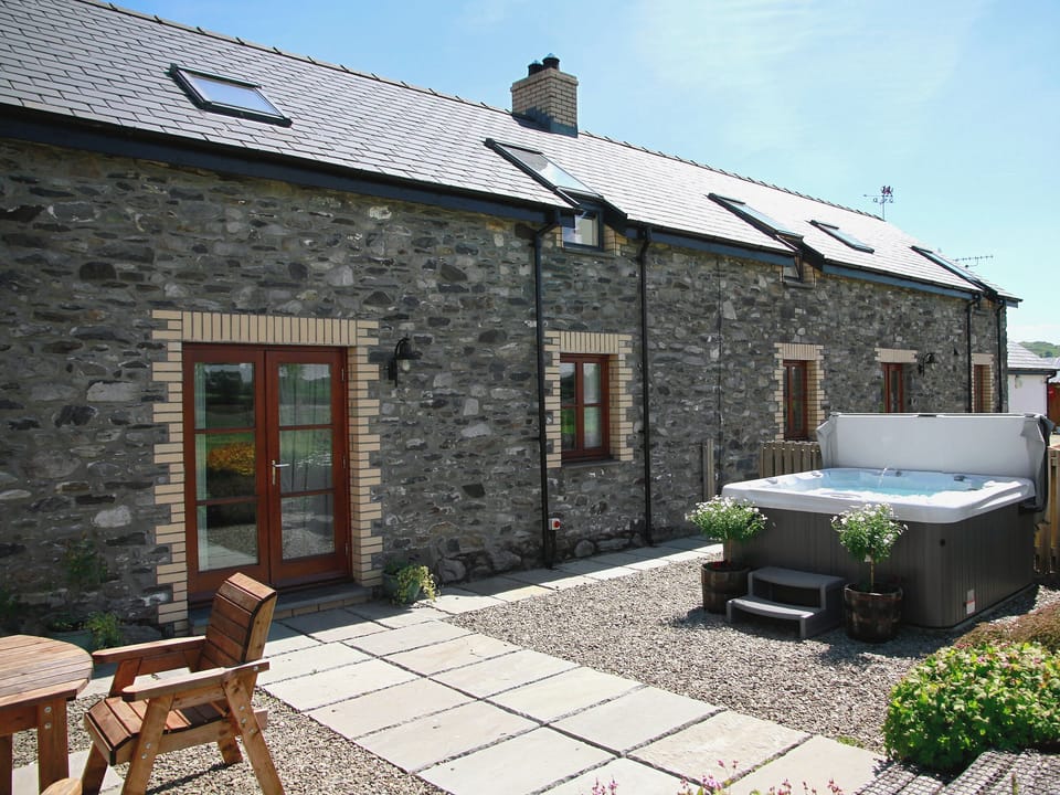 Delightful holiday home | Bwthyn Onnen - Dolyrychain, Ystrad Meurig