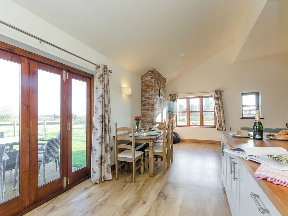 Open plan living space | Tawny Cottage - Leacroft Cottages, Yoxall, near Lichfield
