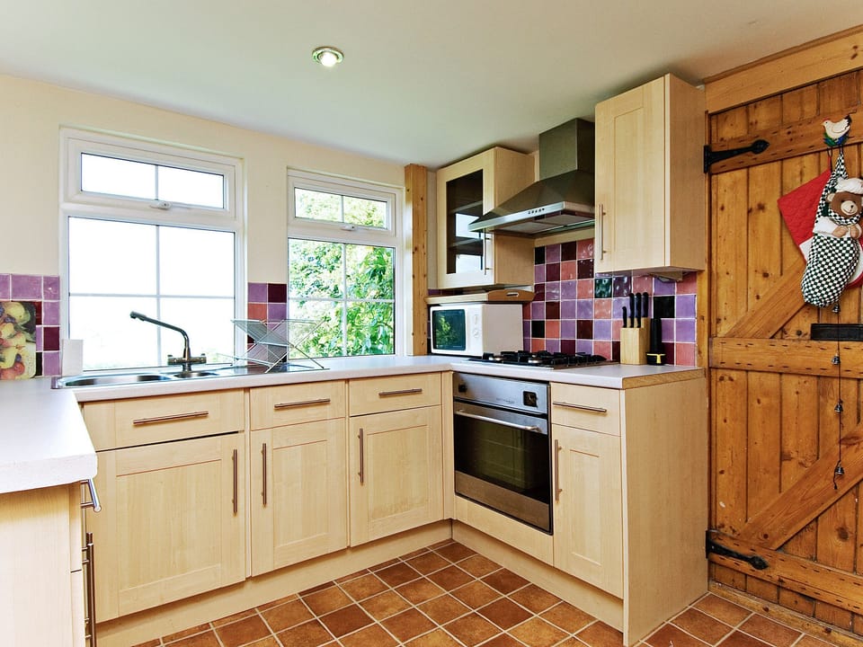 Kitchen | Eastwood Lodge, Bath