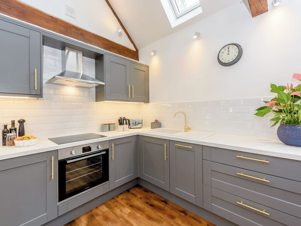 Well equipped kitchen | The Lodge at Oldbury Barns, Chichester